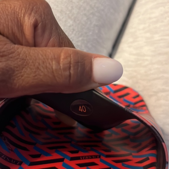 Versace Pool Slides - Picture 6 of 7